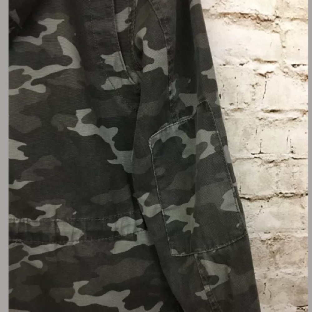 Universal Threads Camo Anorak Utility Jacket - image 6